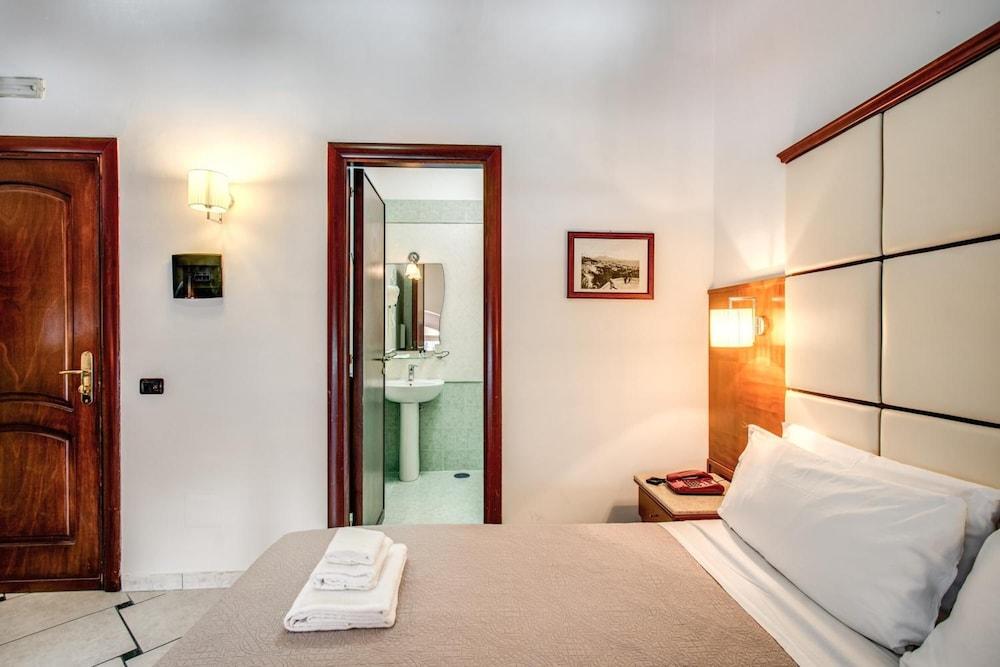 Garibaldi Suite Napoli Dış mekan fotoğraf